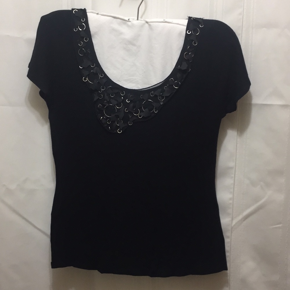 Cable and gage black top
